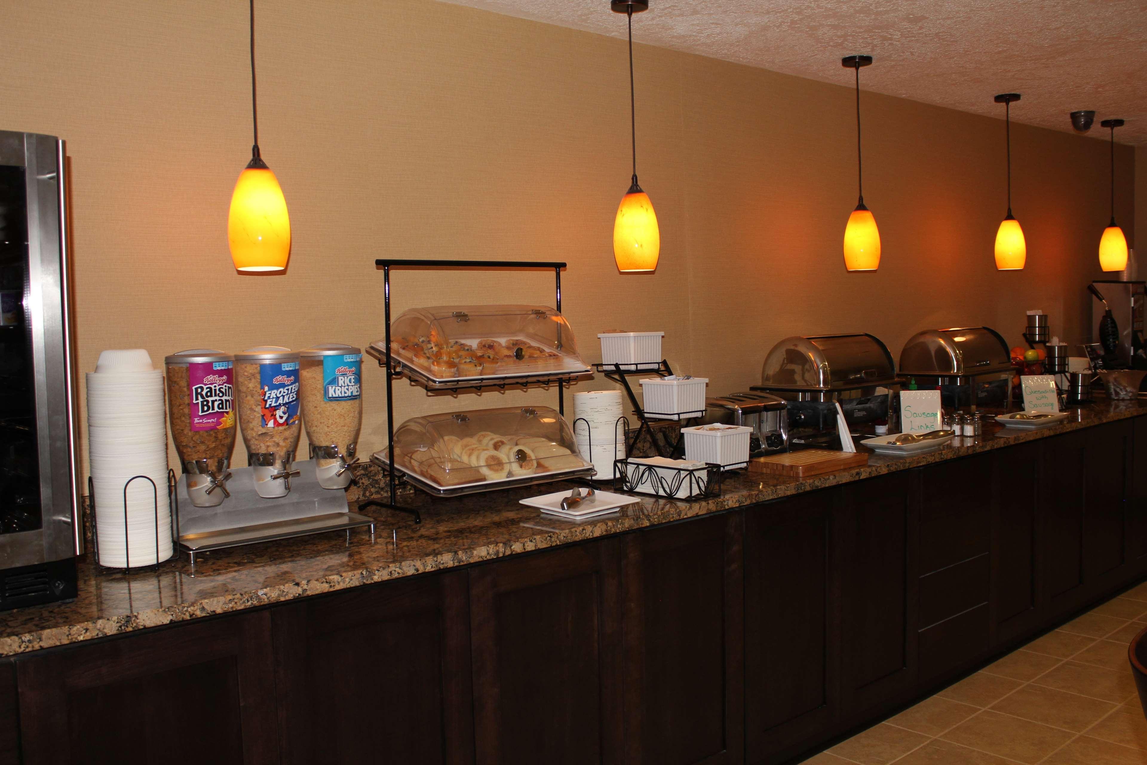Best Western Plus Grand Manor Inn Springfield Exterior photo
