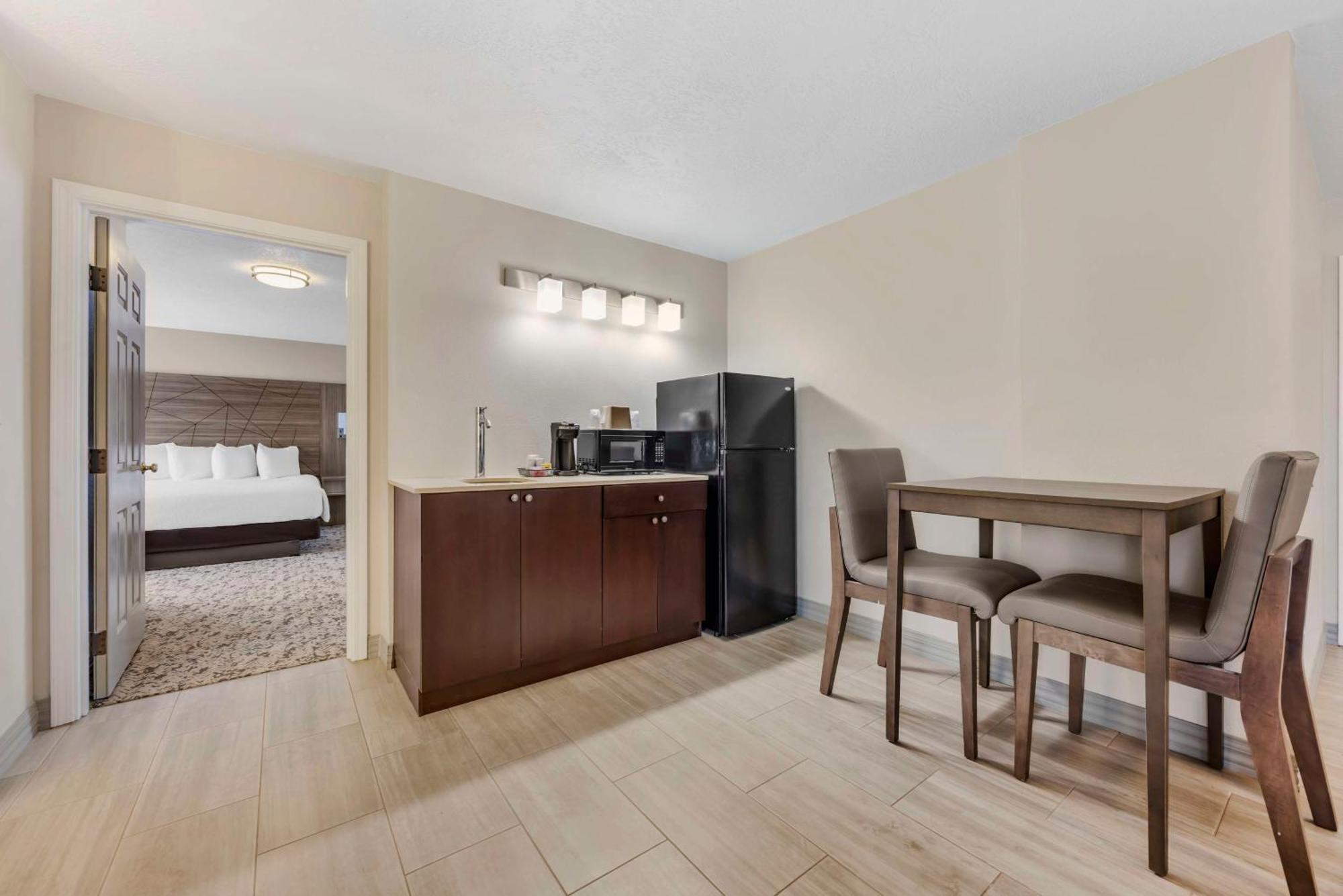 Best Western Plus Grand Manor Inn Springfield Exterior photo